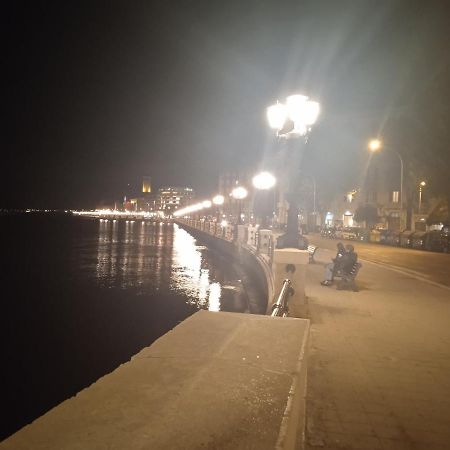 Afrodite باري المظهر الخارجي الصورة