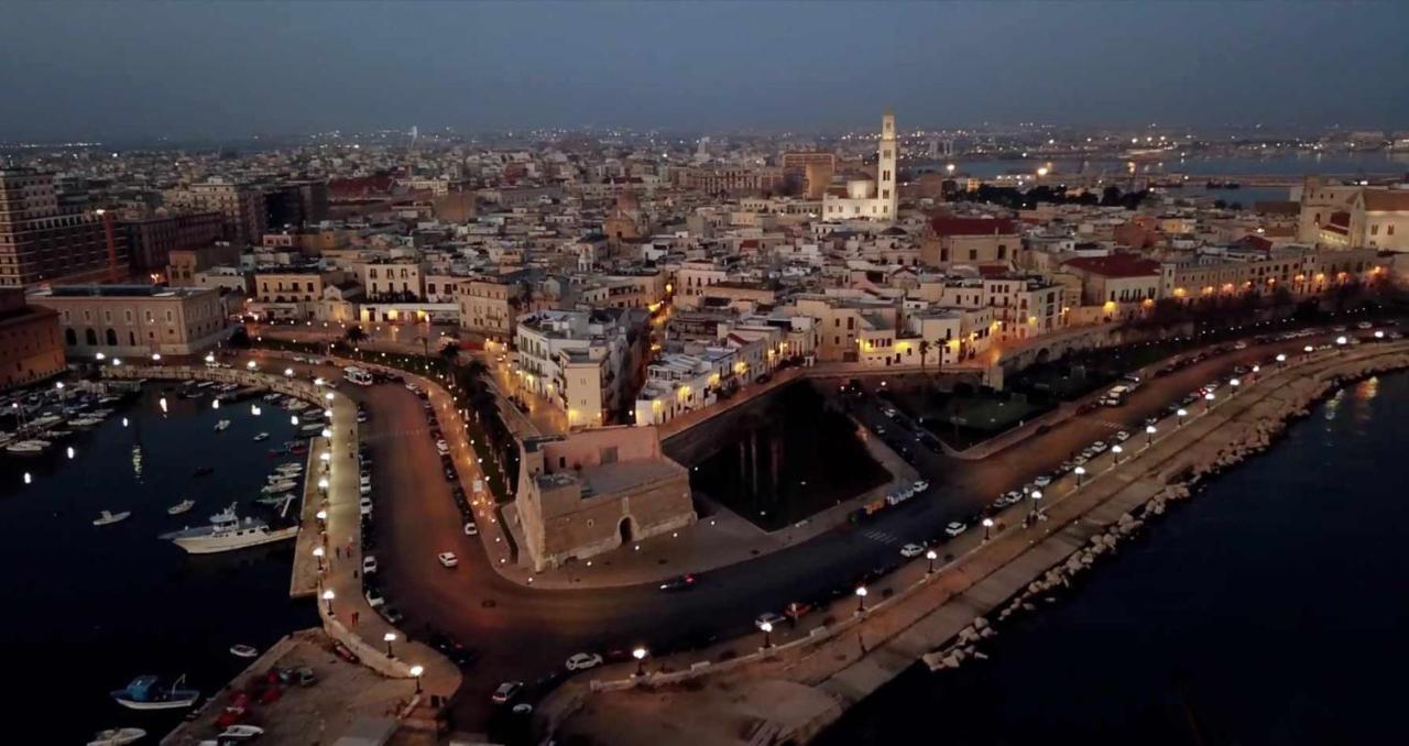 Afrodite باري المظهر الخارجي الصورة